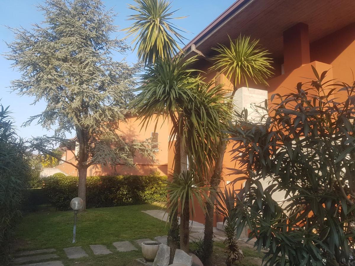 Appartament Rivo Apartman Desenzano del Garda Kültér fotó